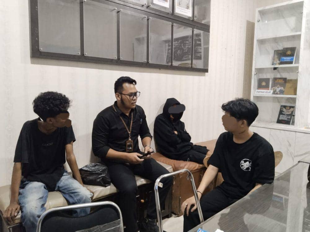 LBH Pos Malang Soroti Penangkapan Demonstran yang Penuh Kekerasan