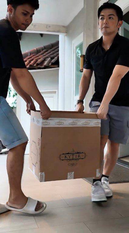 Nicky Tirta berbagi makanan buka puasa (instagram.com/nickytirta)