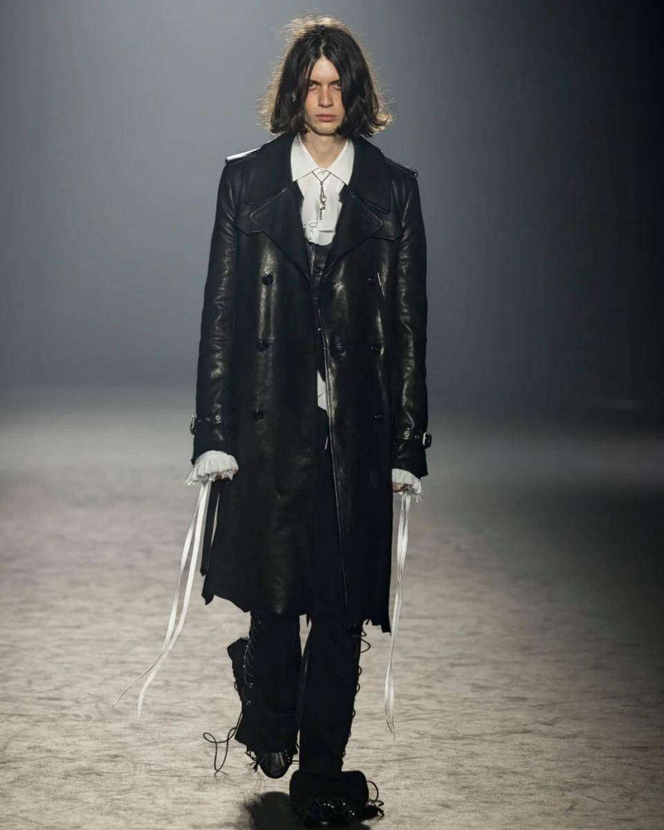 Ann Demeulemeester A/W 2025-26 di Paris Fashion Week (dok. Ann Demeulemeester)