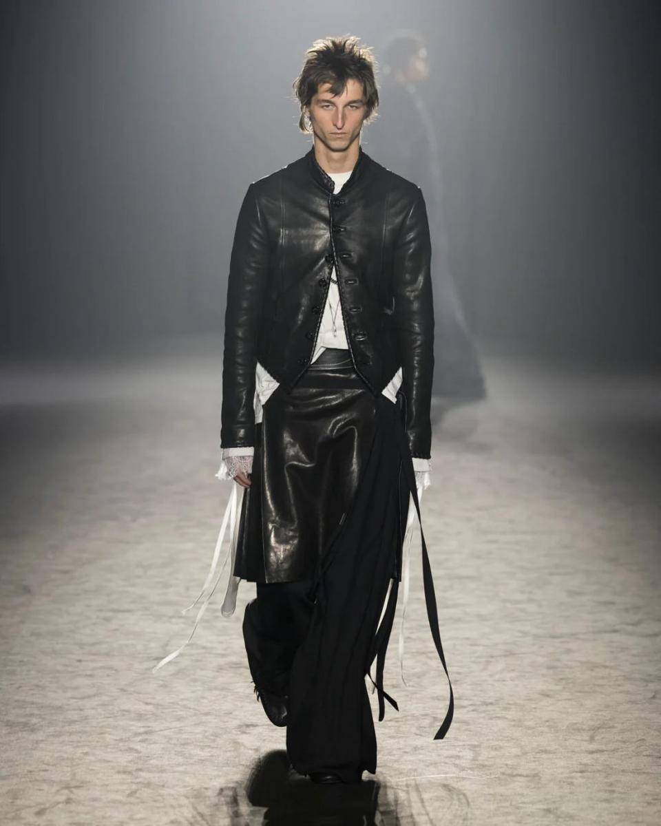 Ann Demeulemeester F/W 2025-26 di Paris Fashion Week (dok. Ann Demeulemeester)