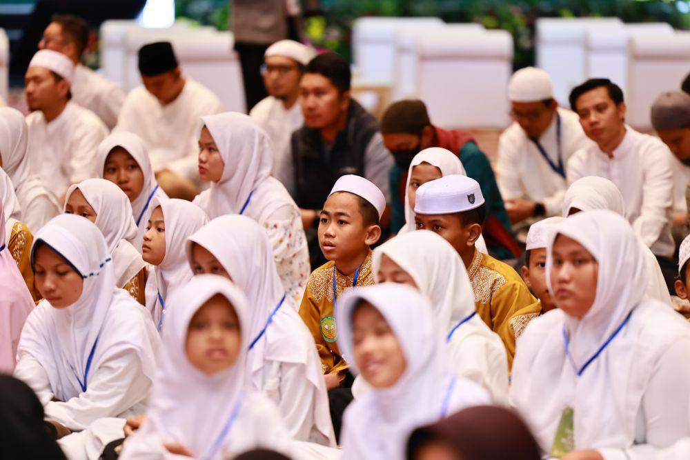 PT Pertamina (Persero) maksimalkan bulan Ramadan dengan program santunan dan khataman Al Quran bersama masyarakat, anak yatim, dan dhuafa. (Dok. Pertamina)