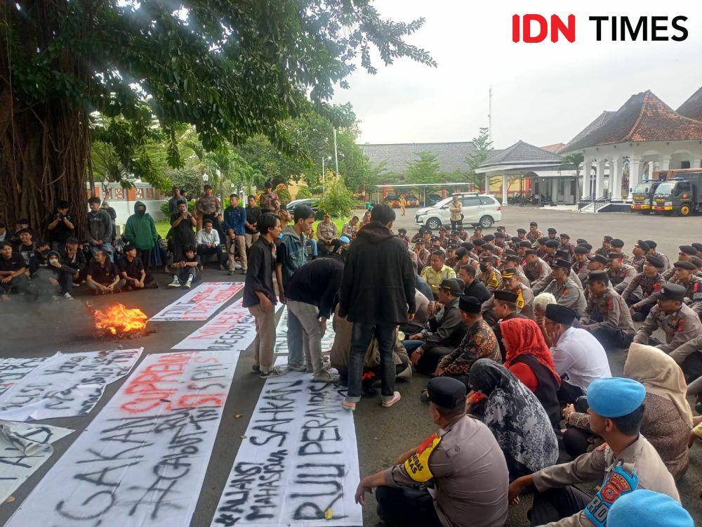 Inin Nastain/ kassa BEM se Majalengka