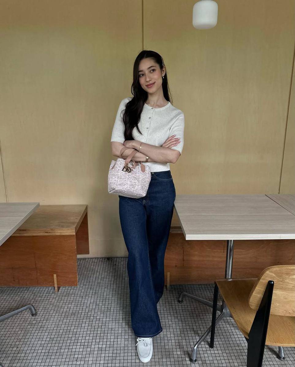OOTD kasual dengan tas mewah 