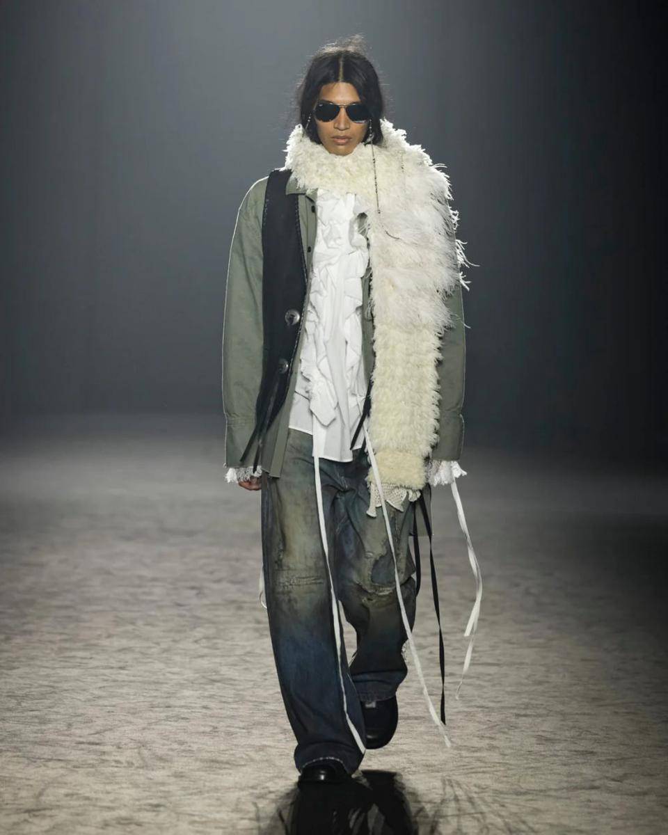 Ann Demeulemeester A/W 2025-26 di Paris Fashion Week (dok. Ann Demeulemeester)