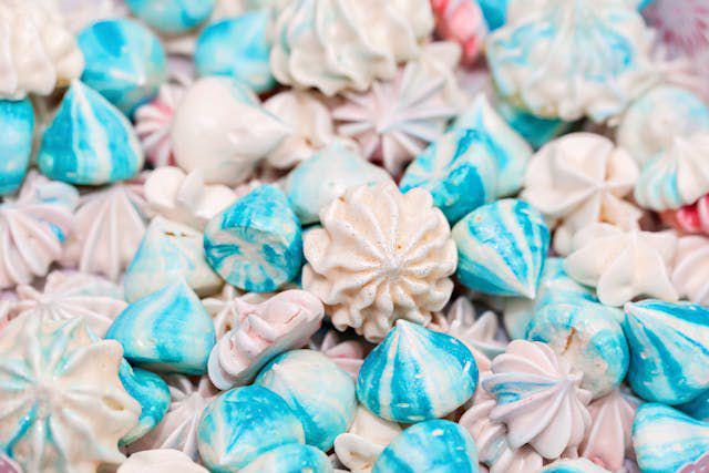 ilustrasi peppermint meringue cookies (pexels.com/julia filirovska)