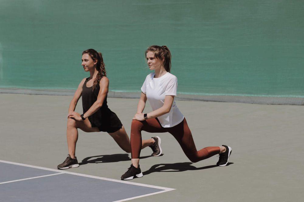 Ilustrasi reverse lunges exercise (pexels.com/Maksim Goncharenok)
