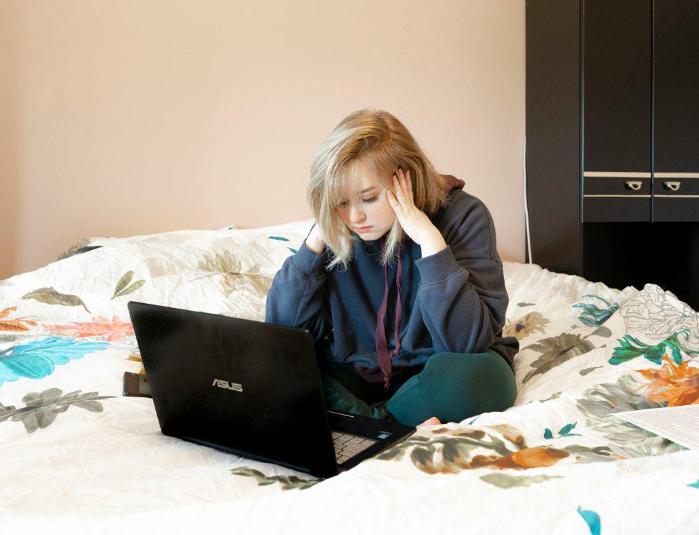 5 Cara Meredam Overthinking sebelum Hal Kecil Menjadi Beban Besar