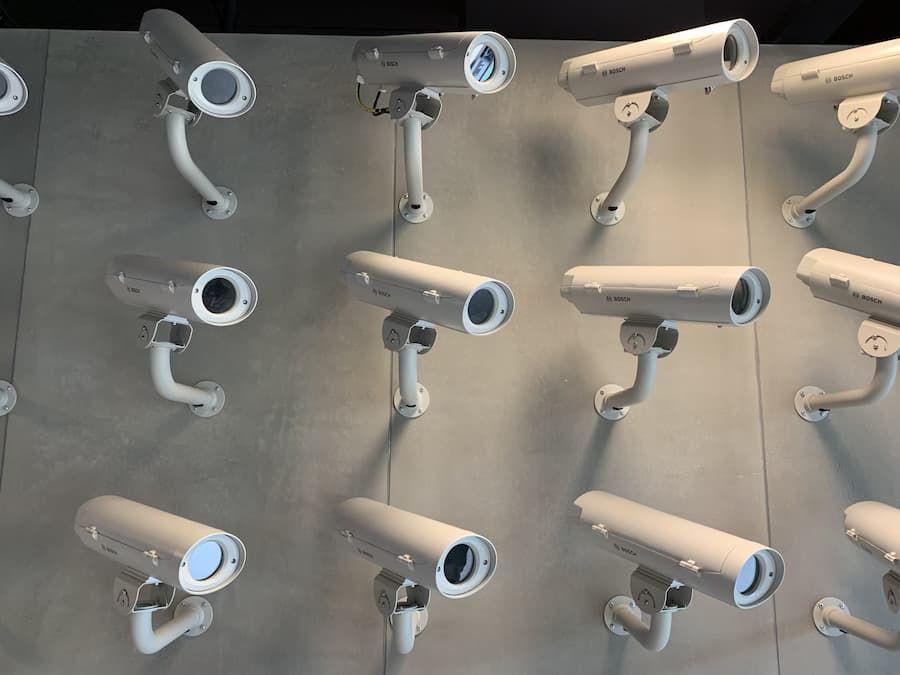 ilustrasi CCTV (unsplash.com/Nick Loggie)