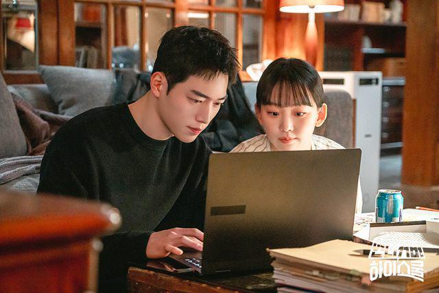 5 Plot Twist yang Muncul Jelang Ending Undercover High School