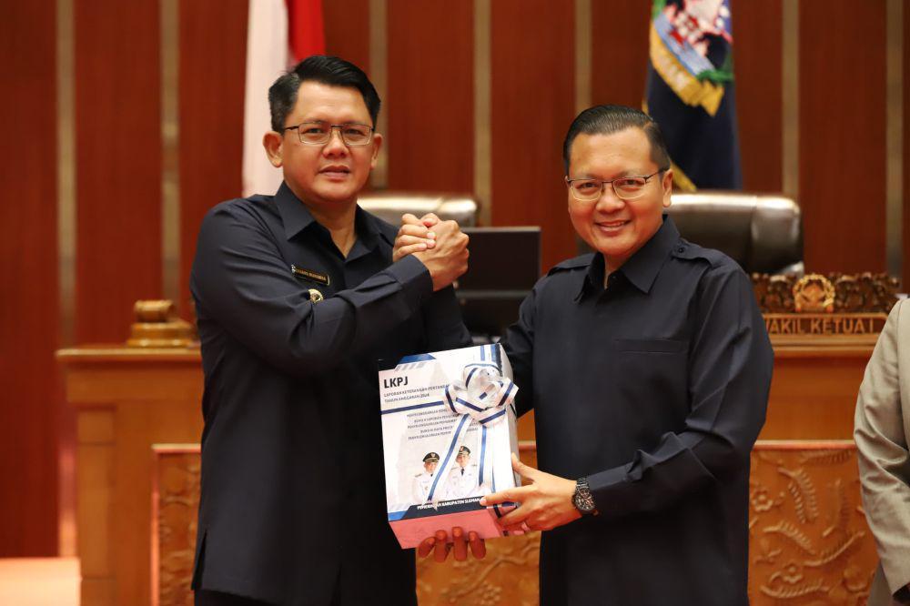 Wabup Sleman Serahkan LKPJ Tahun Anggaran 2024 kepada DPRD