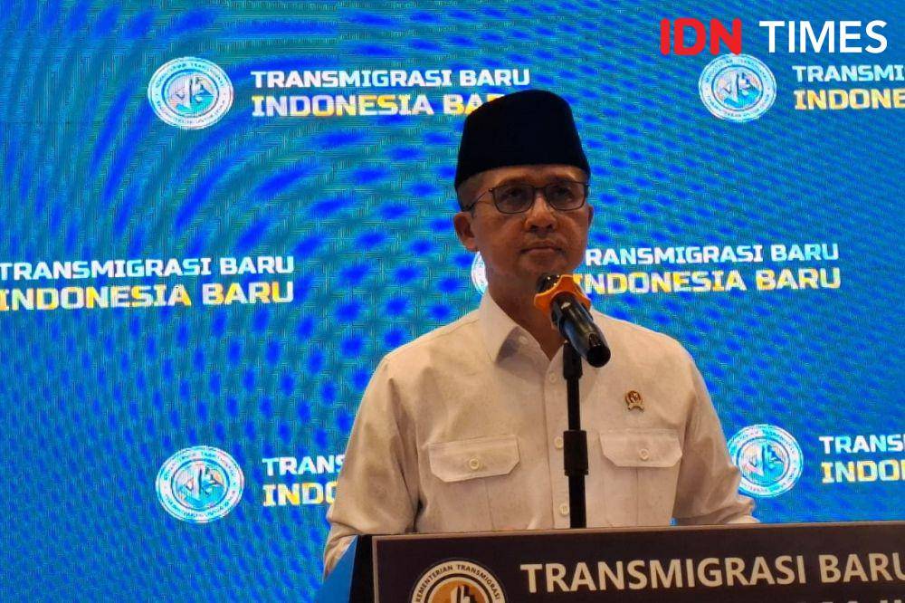 Menteri Transmigrasi (Mentrans) Ifititah Sulaiman sebut pemerintahan Prabowo mau minta maaf ke warga Rempang. (IDN Times/Amir Faisol)