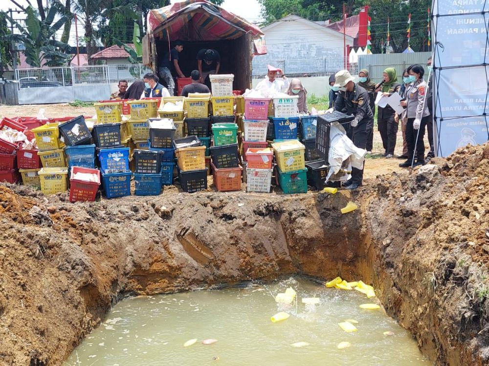 4 Ton Mangga Thailand Gagal Edar di Kota Medan