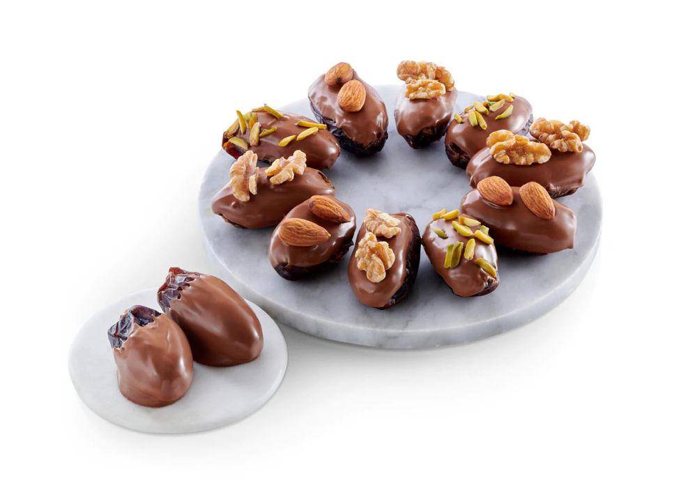 Ilustrasi kurma berbalut cokelat (pixabay.com/u_ytjq0ceckc)
