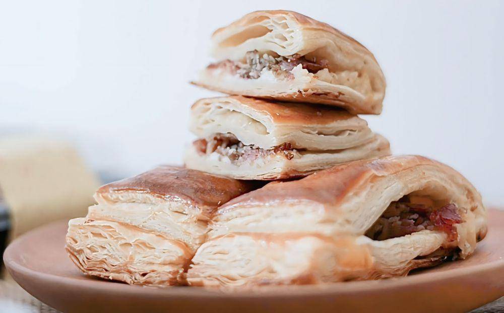 Strudel Jumbo by Jumpa Bogor (instagram.com/jumpabogor)