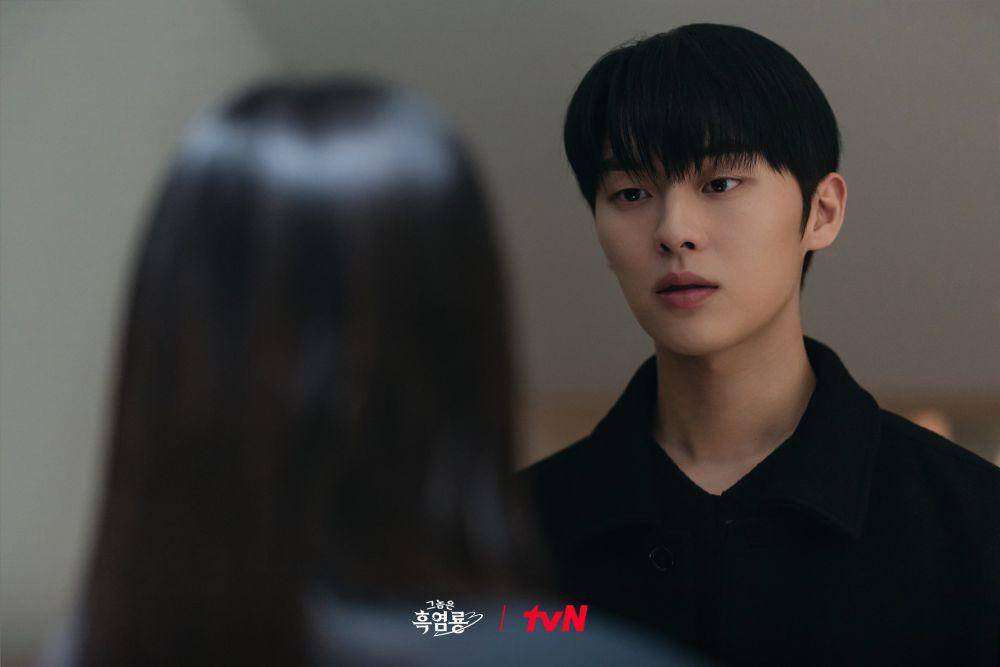 still cut My Dearest Nemesis (twitter.com/CJnDrama)