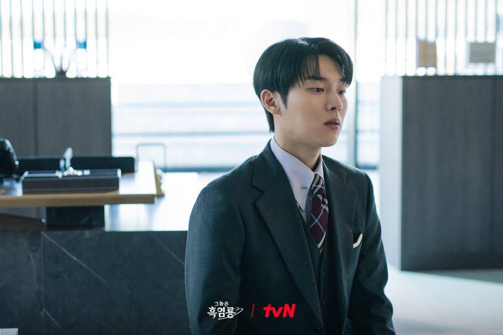 still cut My Dearest Nemesis (twitter.com/CJnDrama)