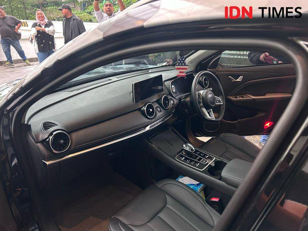 Interior Seres E3 (IDN Times/Fadhliansyah)