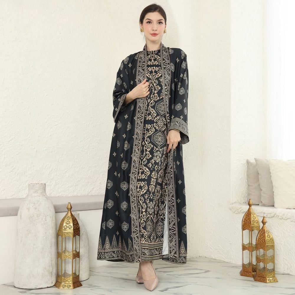 Black gold Bali outer dress (instagram.com/kanzicollection)