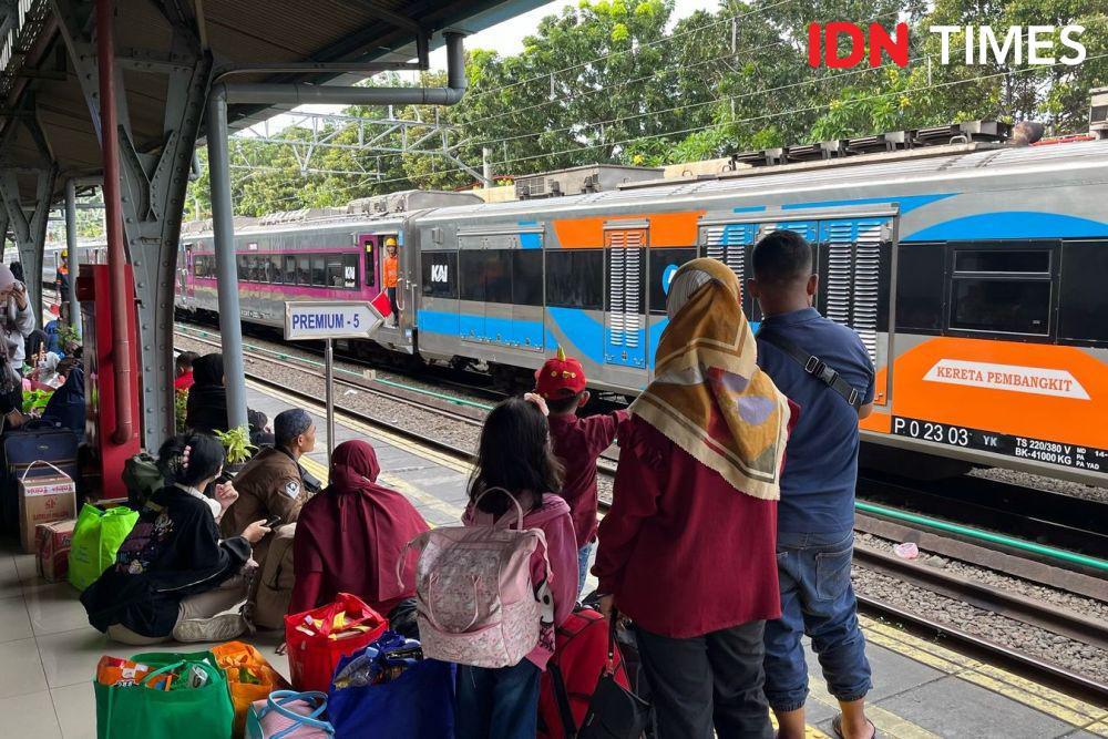 758.791 Warga Tinggalkan Jakarta Pakai KA, Baru 514.823 yang Kembali
