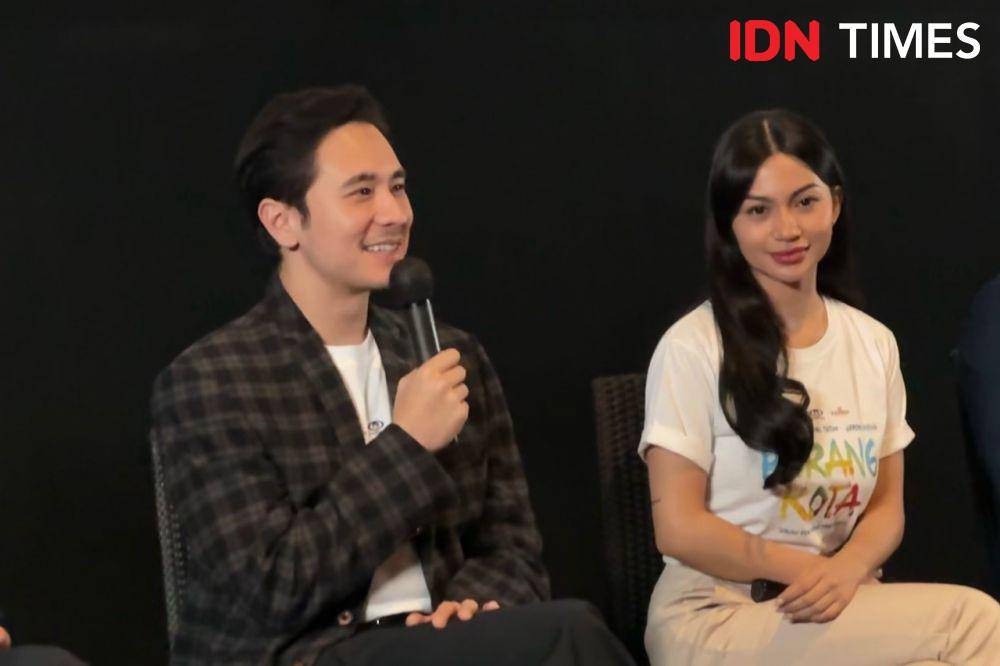 Jerome Kurnia dalam konferens pers film Perang Kota pada Senin (24/3/2025) (IDN Times/Elizabeth Chiquita)