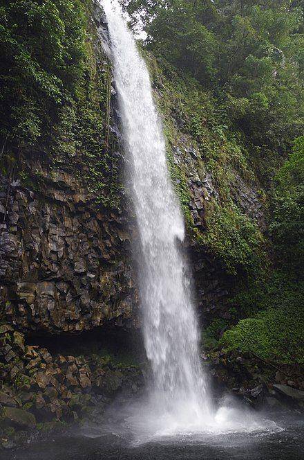 Air Terjun Lembah Anai Padan (https://id.wikipedia.org/)