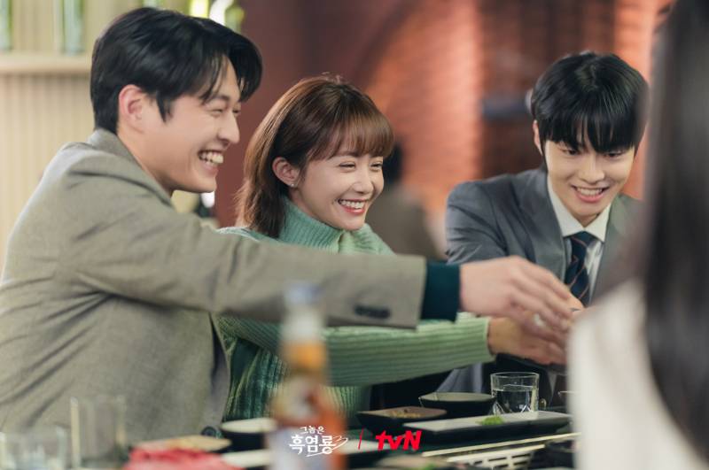 Kim Woo Kyum, Lim Young Joo, dan Sung Seung Ha di drama My Dearest Nemesis (Dok. tvN/My Dearest Nemesis)