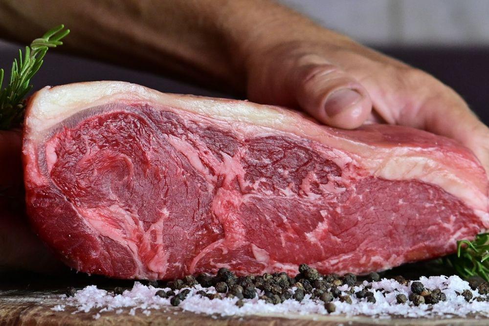 5 Perbedaan Striploin dan Sirloin, Sering Dikira Sama