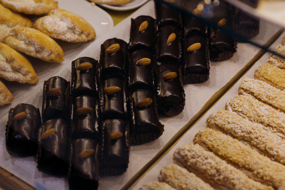 Resep Almond London Cookies Premium, Super Renyah dan Medok Cokelatnya