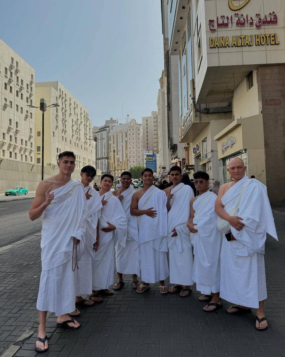 potret Aisar Khaled umrah (instagram.com/aisar_khaledd)