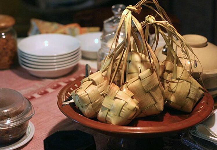 5 Panduan Simpan Ketupat agar Tidak Berlendir, Bisa Tahan Lama!