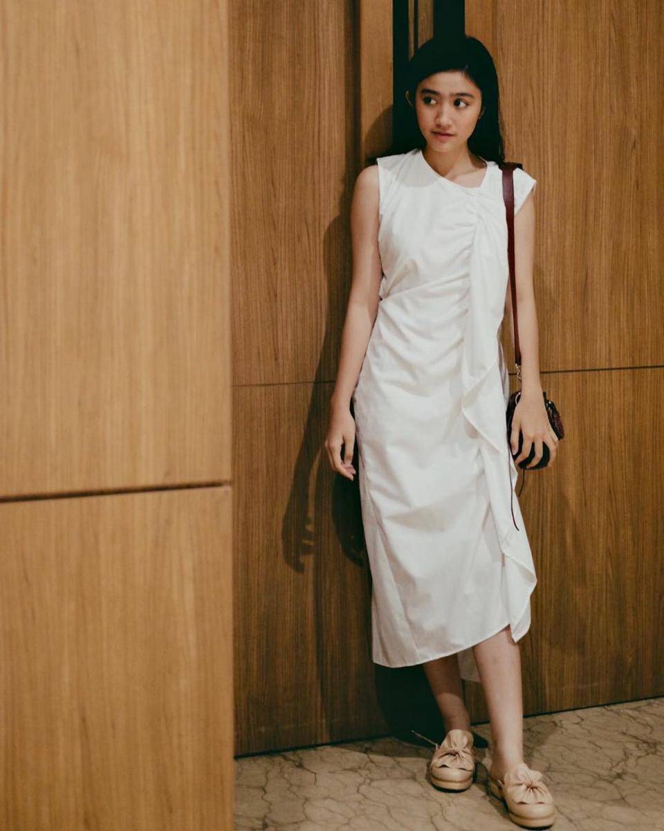 ide outfit bukber non hijab ala Febby Rastanty (instagram.com/febbyrastanty)