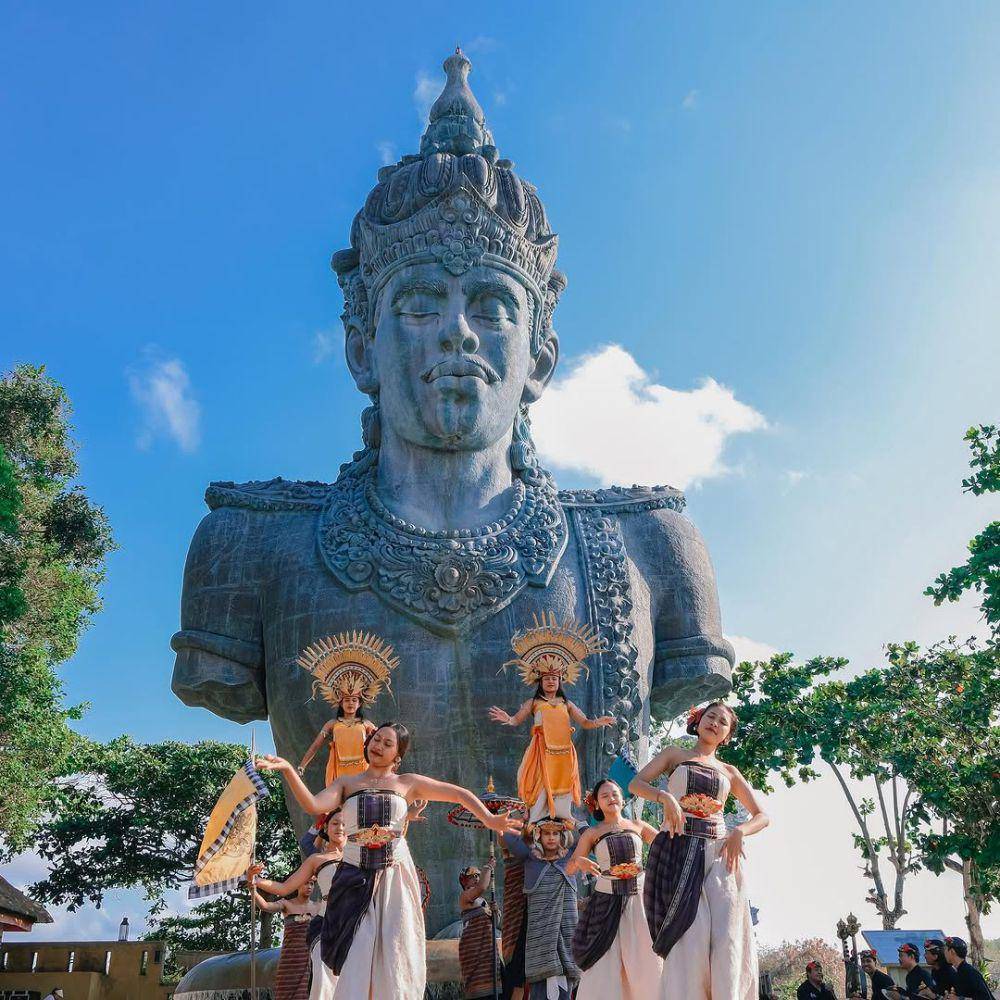 Parade Budaya Bali GWK Cultural Park (instagram.com/gwkbali)