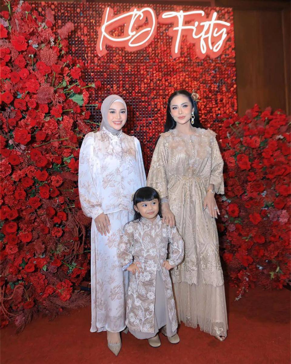 Gaya Kris Dayanti di Birthday Party Ke-50 (instagram.com/krisdayantilemos)