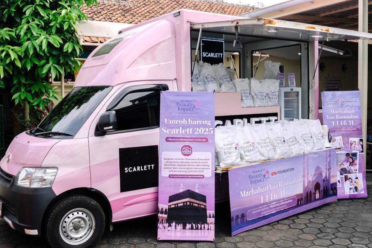 Scarlett Food Truck Ramadan di Masjid Daarul Maghfiroh.JPG