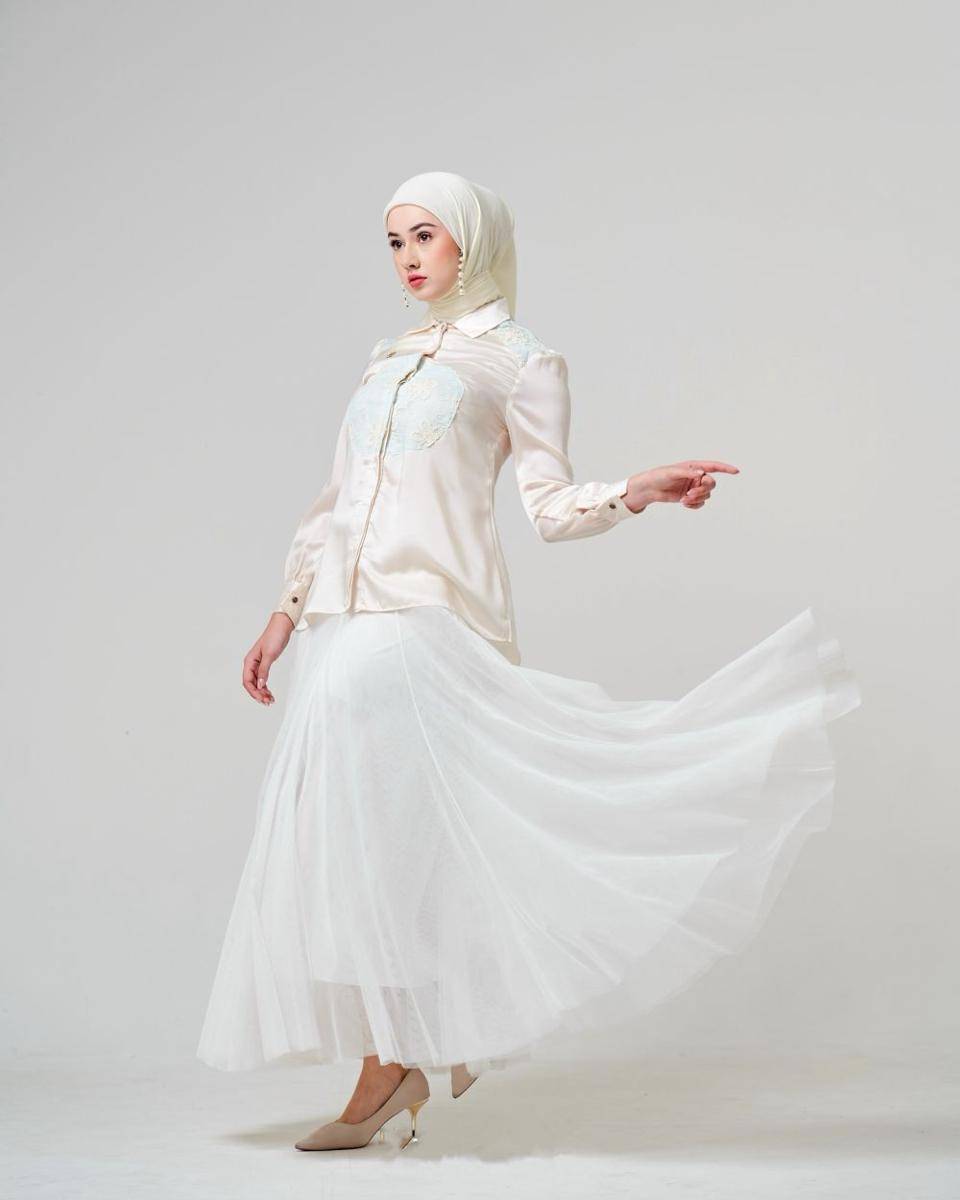 OOTD Vika Kolesnaya, Calon Tunangan Billy Syahputra (instagram.com/vika.kolesnaya)