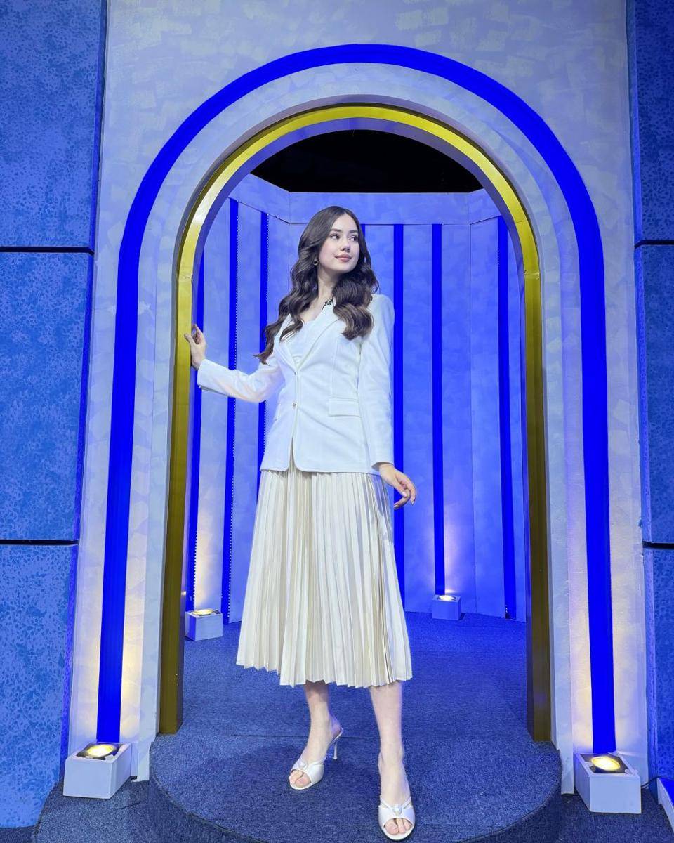 OOTD Vika Kolesnaya, Calon Tunangan Billy Syahputra (instagram.com/vika.kolesnaya)