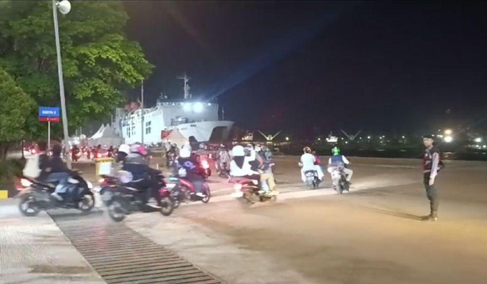 3.161 Pemudik Motor Menyeberang ke Sumatra Via Ciwandan