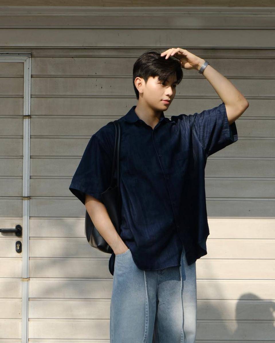 outfit fresh look dengan kemeja buat kuliah (instagram.com/_vuscn)