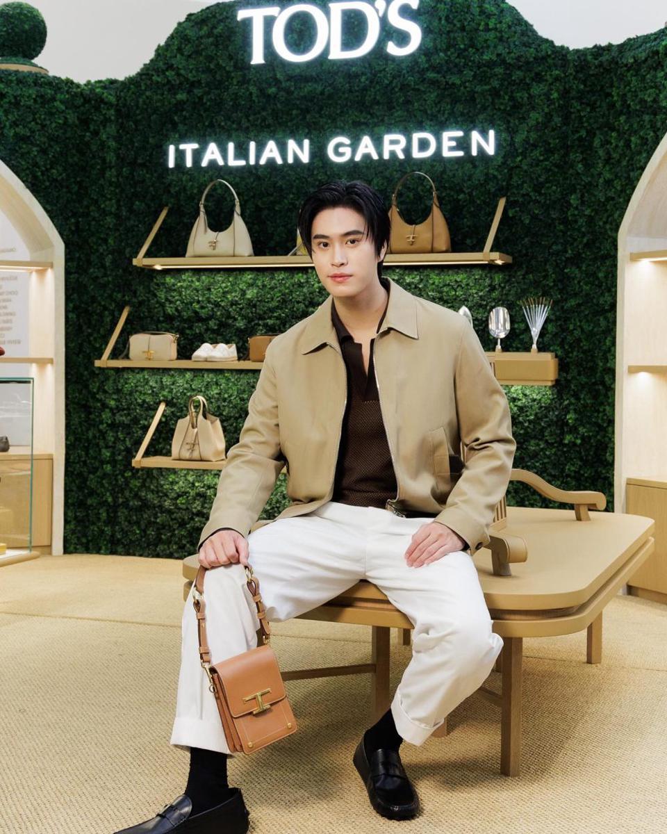 outfit polo shirt ala Gemini Norawit (instagram.com/gemini_nt)