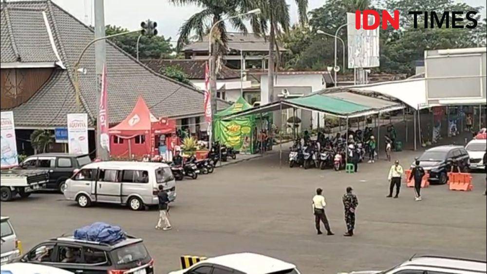 Arus mudik Pelabuhan Gilimanuk. (IDN Times /Putu Sastra Putra)