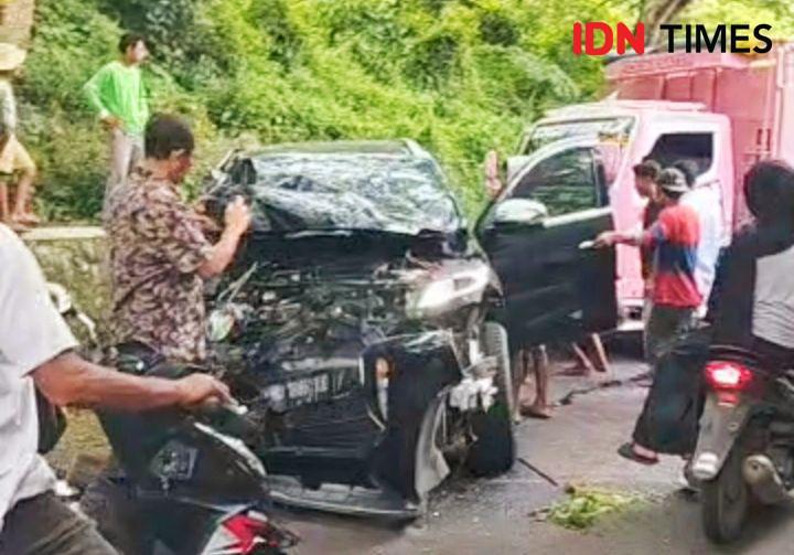 Kapolres Bima Kota Kecelakaan, Mobilnya Ringsek dan Rusak Berat