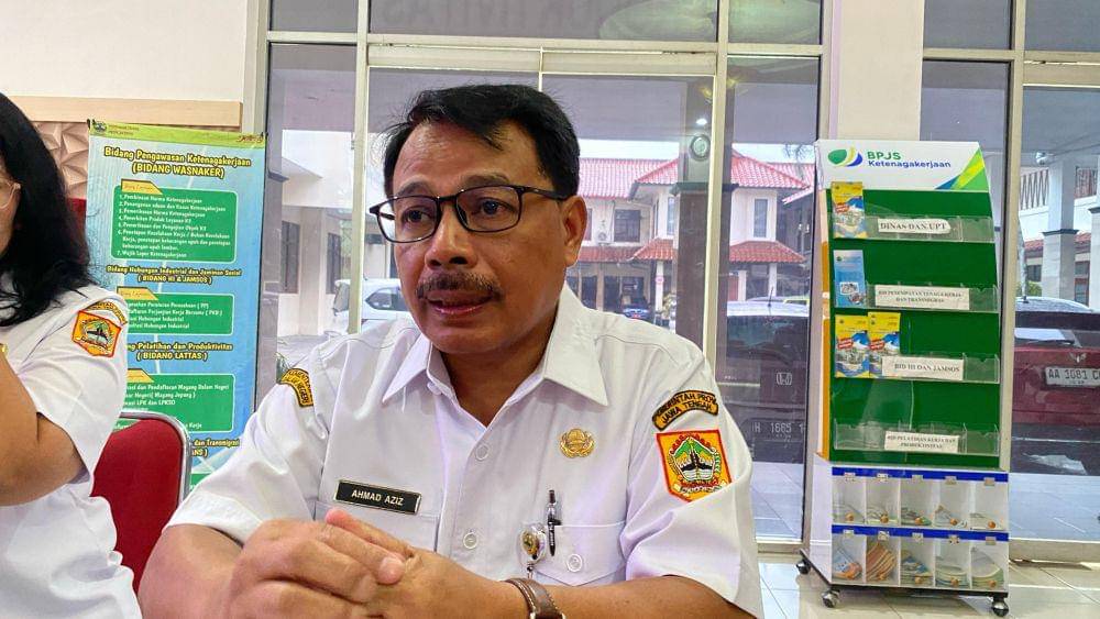Kepala Disnakertrans Jateng, Ahmad Azis. (IDN Times/Fariz Fardianto)