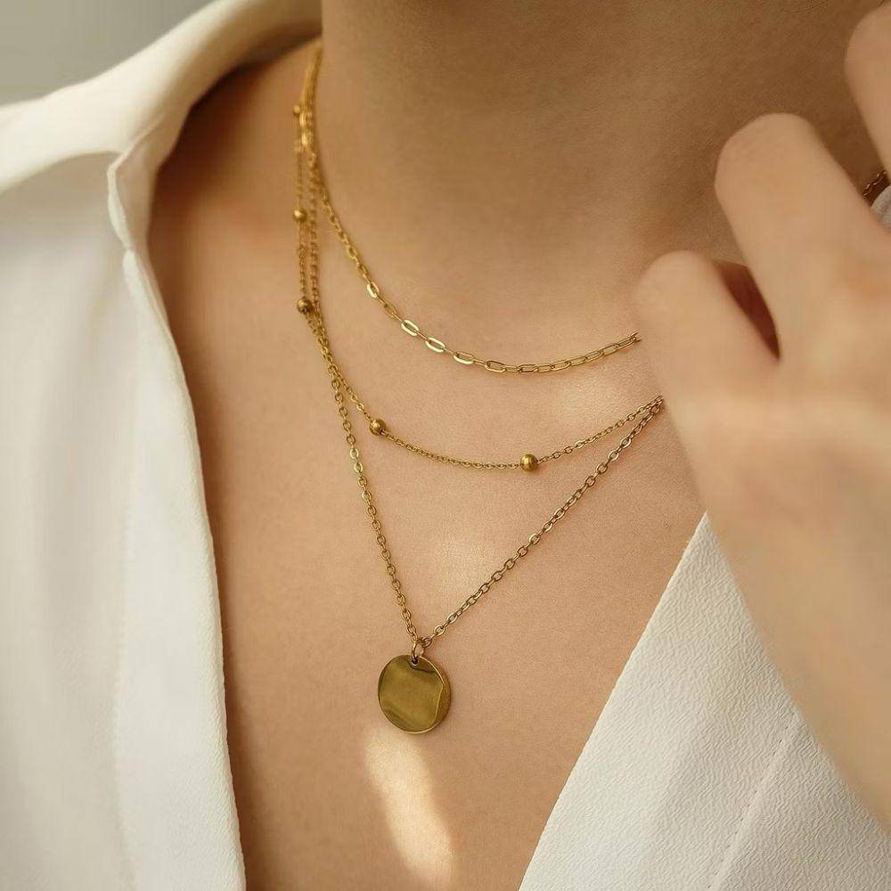 potret ide kalung set gold plated stainless steel ala Velour Jewels (shopee.com/velourjewels)