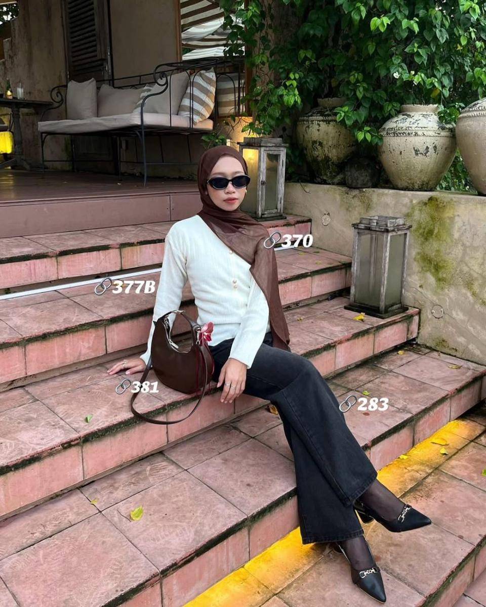 potret ide outfit casual and stylish ala Azteza Febby (instagram.com/azt.fbby_)