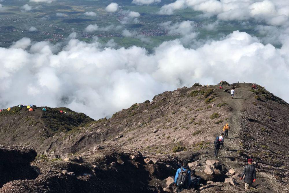potret Gunung Kerinci (commons.wikimedia.org/Ino trisno)