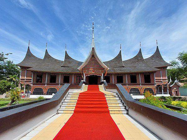Museum Adityawarman Padang (https://id.wikipedia.org/)