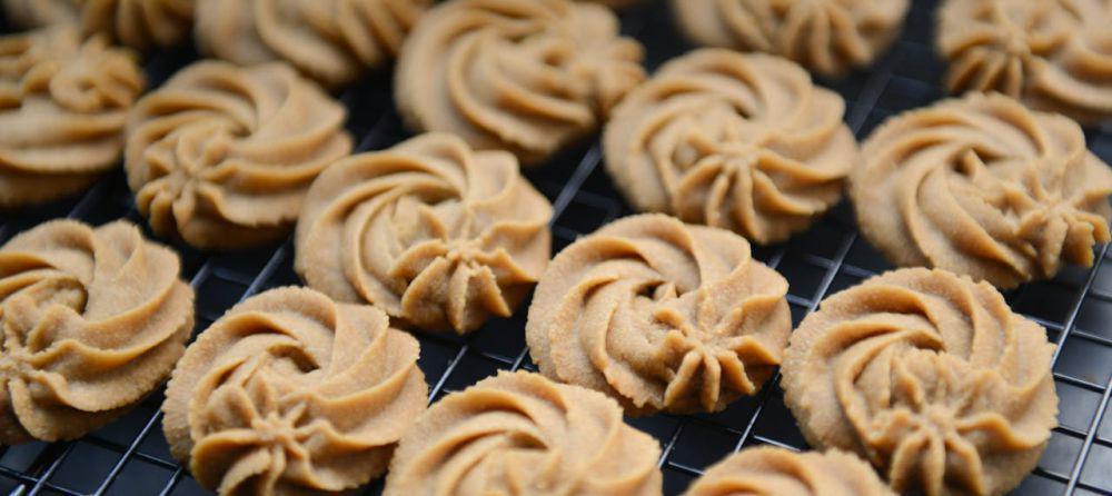 Resep Kue Semprit ala Devina Hermawan, Super Renyah dan Lumer di Mulut