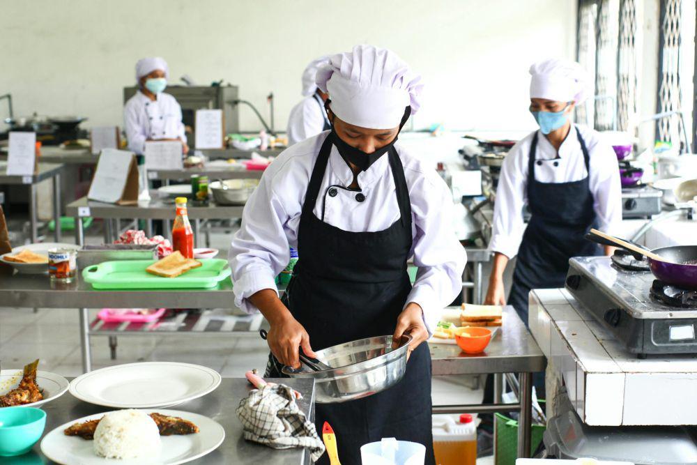 5 Tanda Kamu Cocok Masuk Jurusan Tata Boga di SMK, Apa Saja?