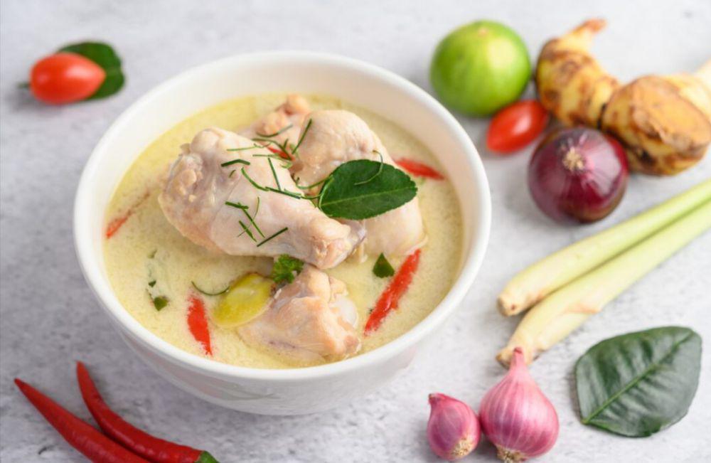 5 Bumbu Wajib untuk Opor Ayam yang Lezat dan Beraroma Sedap