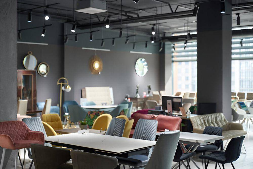 ilustrasi co-working space (freepik.com/serhii_bobyk)